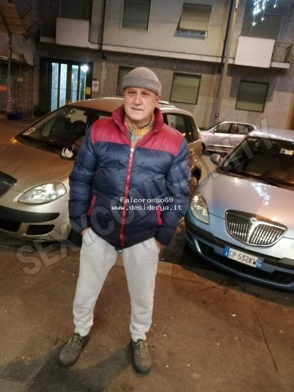 Falcorosso695882473