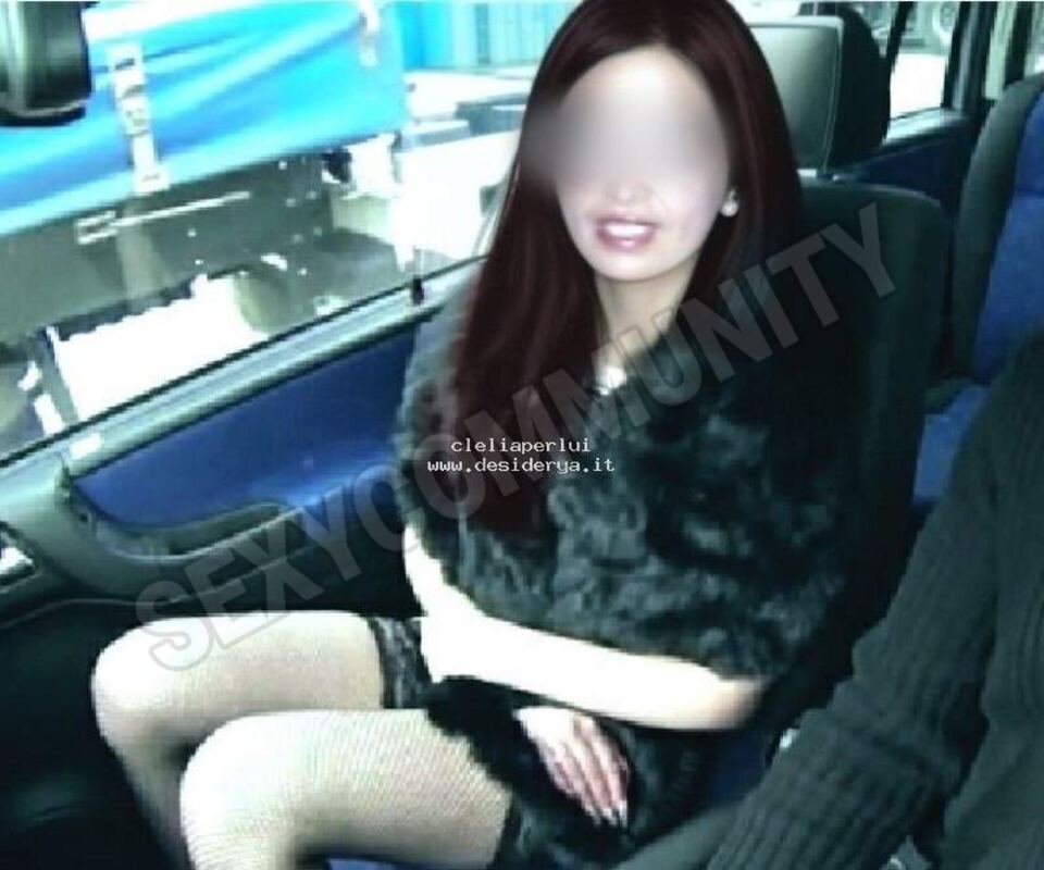 cleliaperlui5884373