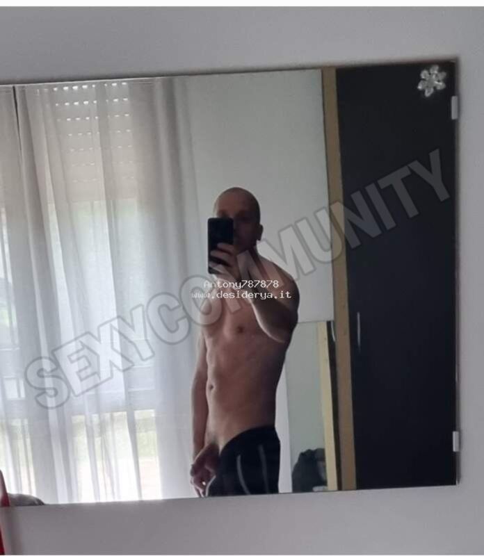 Antony7878785871171