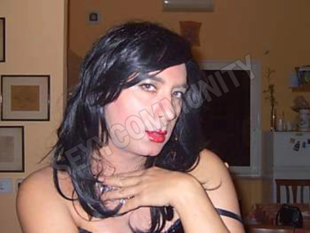MonicaTrav355546930