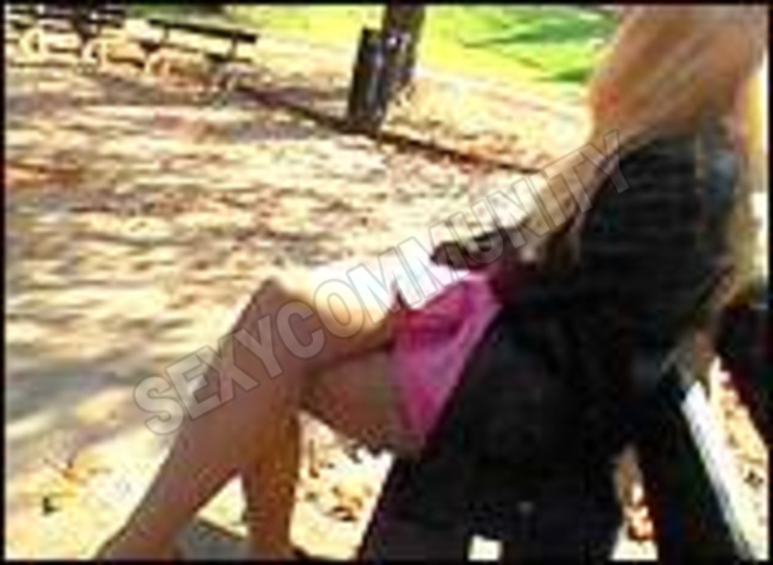 lory25535488