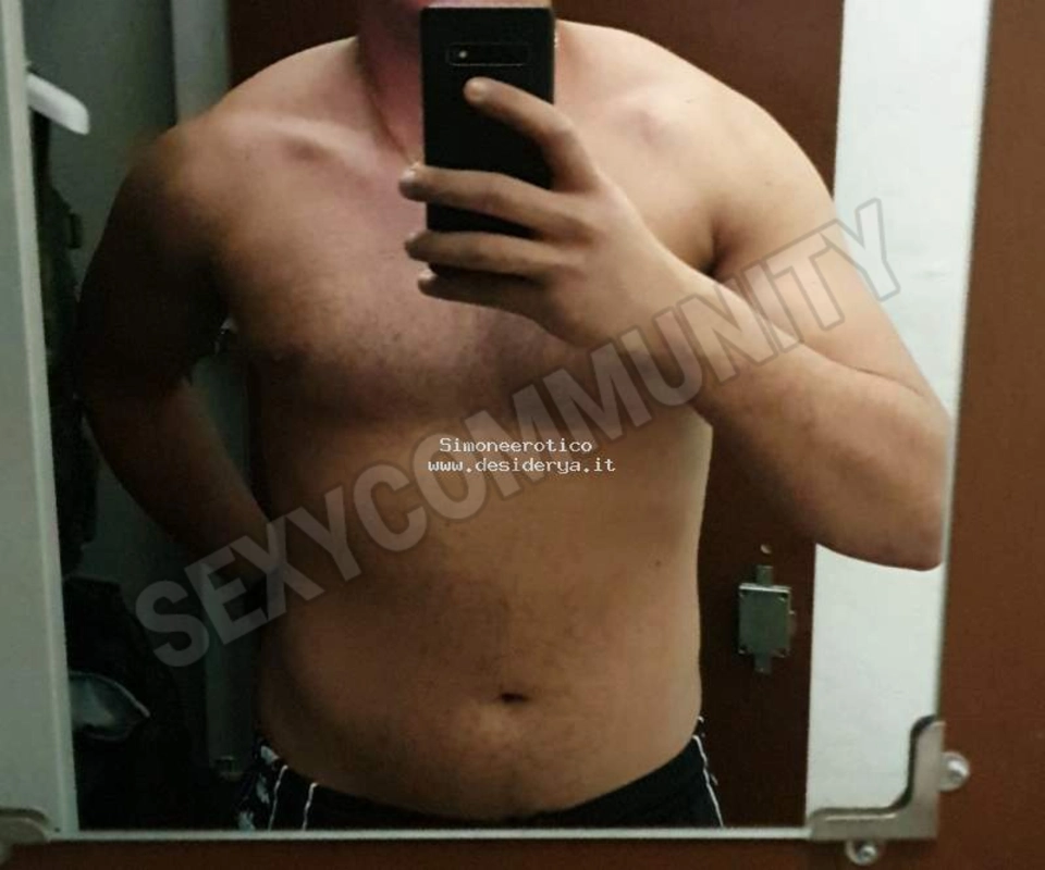 Simoneerotico15859965