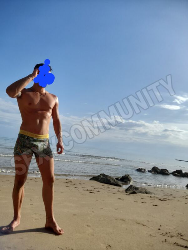 Cuckold025056848