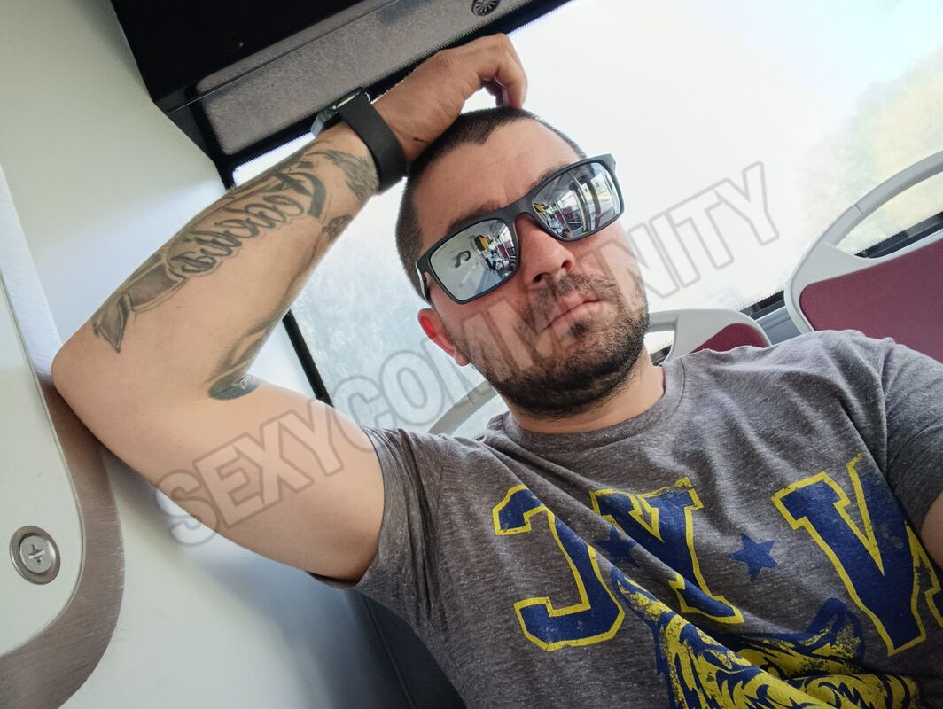 GabrielGabriel115954508