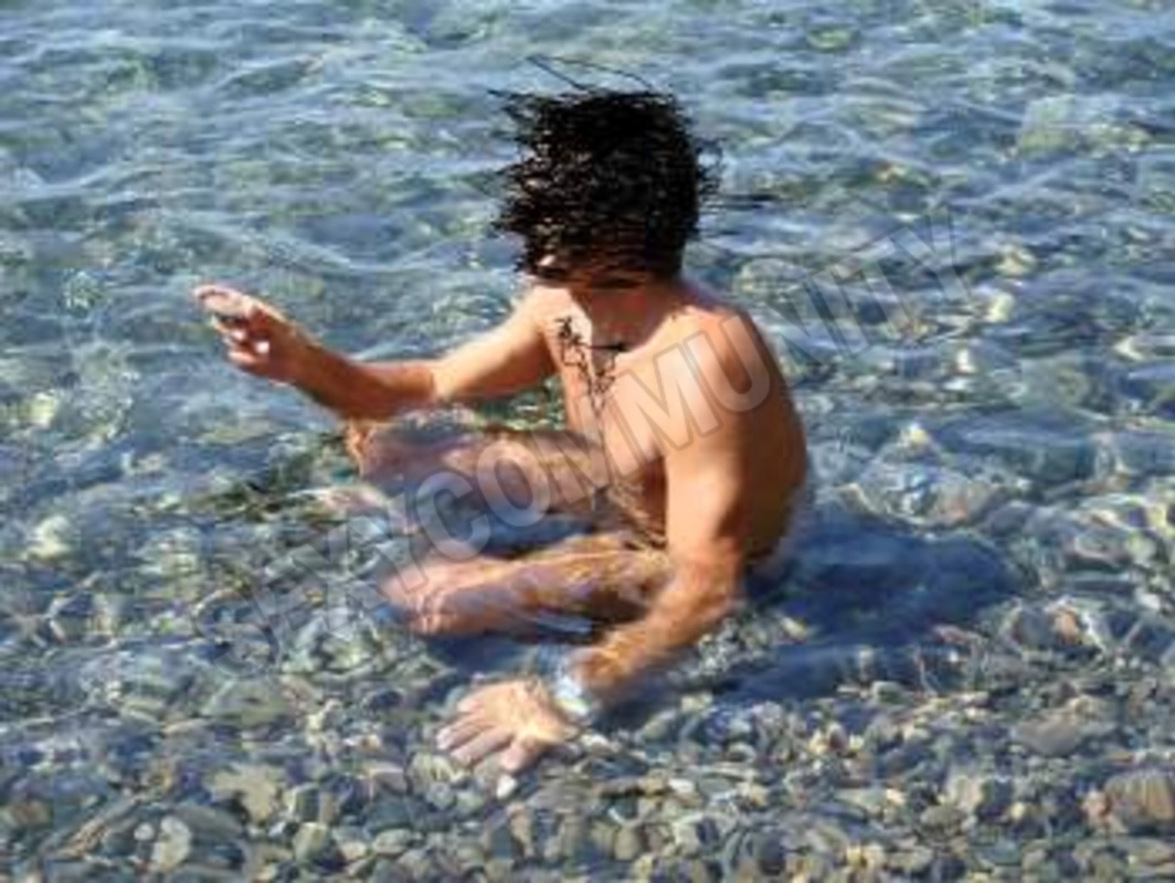 coppia1sole1mare1e1monti5545748