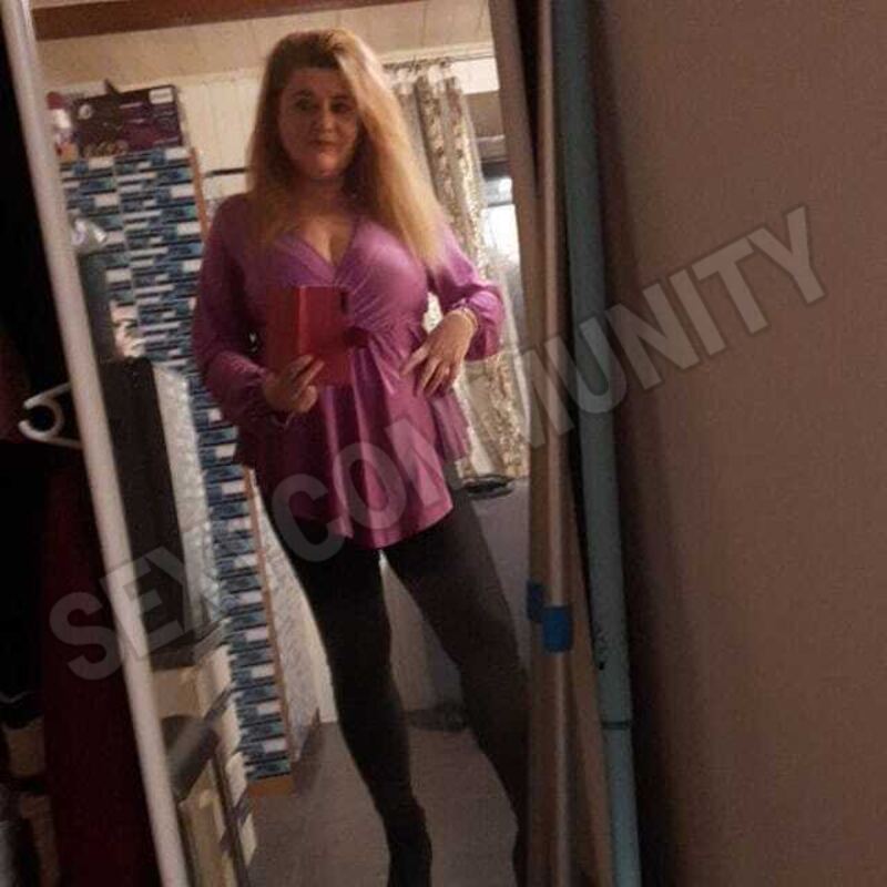 KellyErika5960587