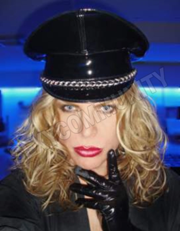 leandra19755559513