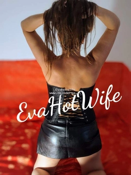 Evahotwife